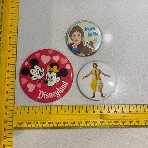 Lot of 3 Vintage buttons disneyland mickey minnie gremlins ronald mcdonald